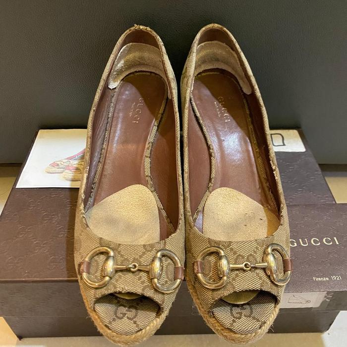 Sepatu Horsebit Open Toe Sole Pump Wedges Bre