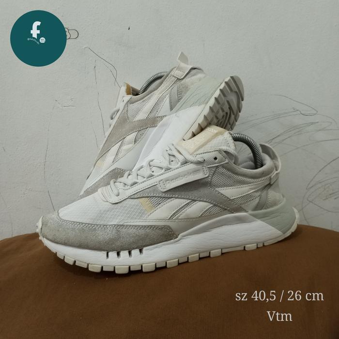 Sepatu Reebok Classic Legacy size 40,5 . Second . Not Reebok Aztec . Rebok Classic Leather Legacy . 