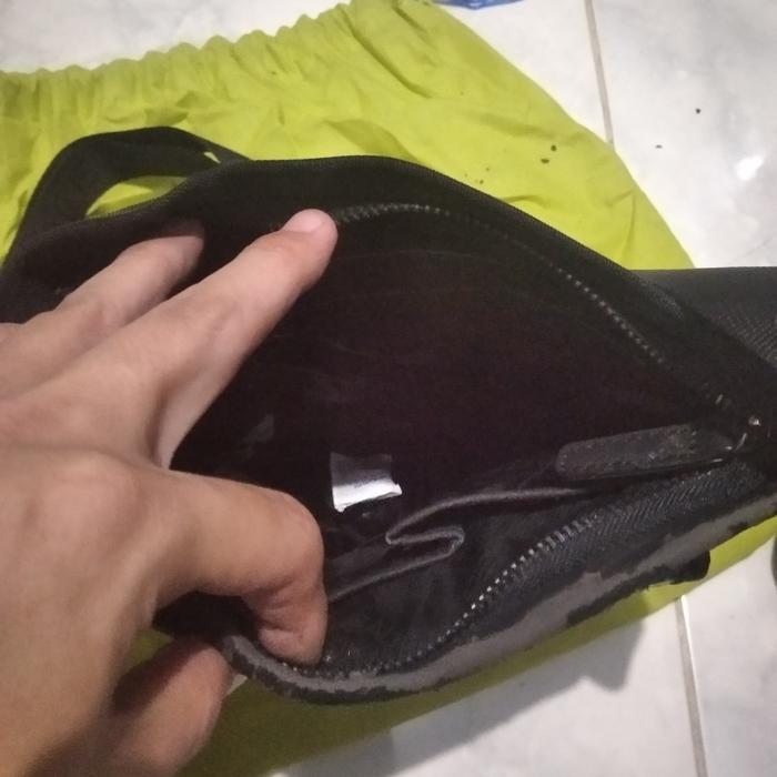 tas versace canvas..2nd.. jaminan ORIGINAL... bisa refund