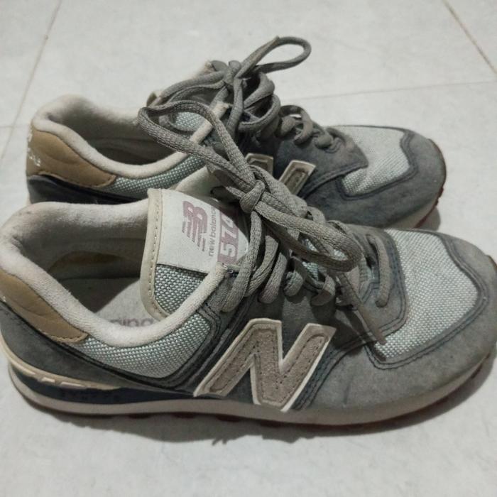 Sepatu Branded NB 574 Grey Size 36 (Second)