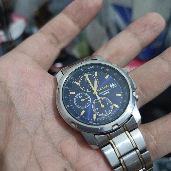 seiko chronograph 100m dial blue