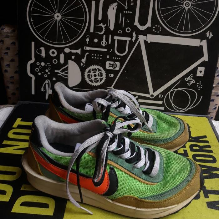 sepatu anak merk NIKE sacai size 35-36 Original