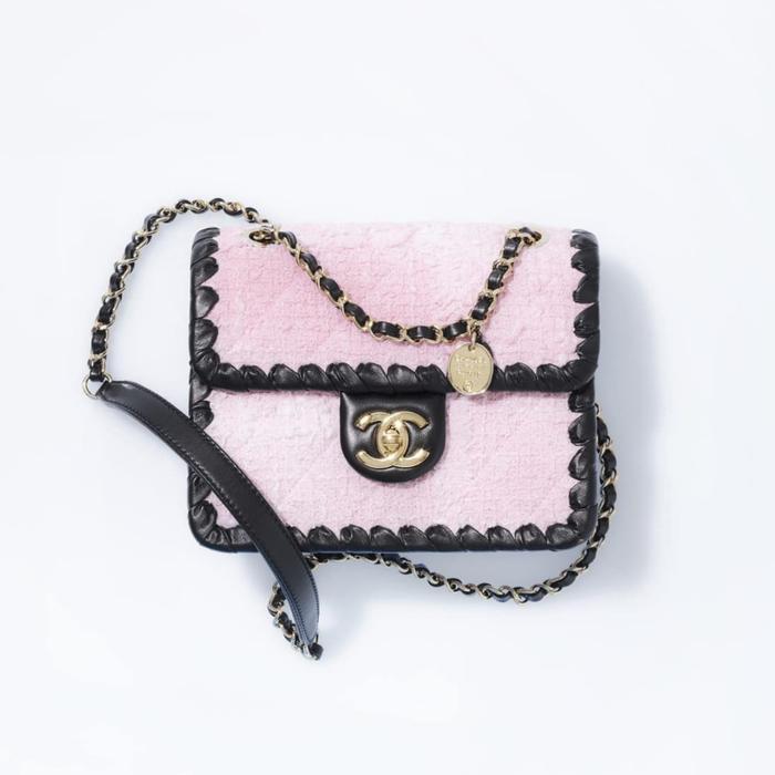GIFT C C H * N E L MINI FLAP TWEED BAG