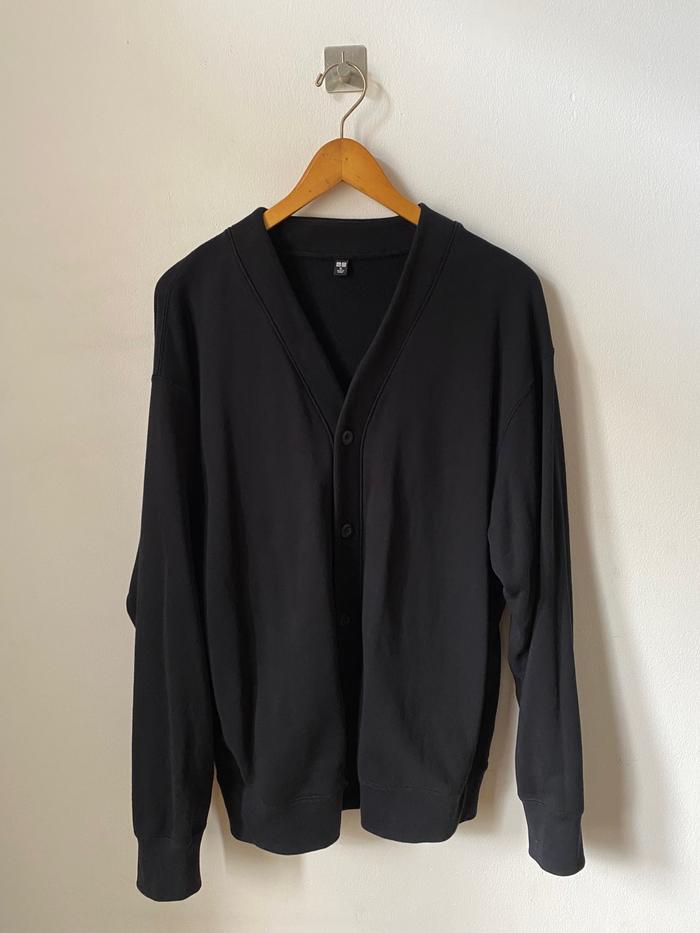 CARDIGAN UNIQLO HITAM SIZE XL SECOND PRELOVE