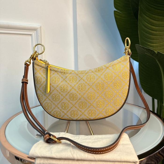 Tory burch halfmoon goldfinch shoulder bag