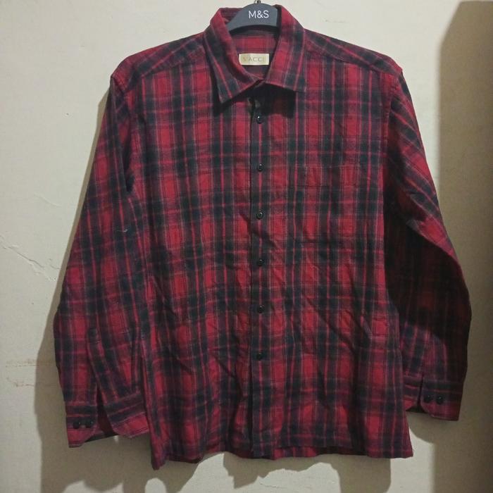 Kemeja flanel outdoor thripting Brand VACCI