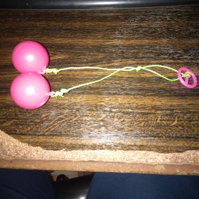 mainan lato lato warna pink