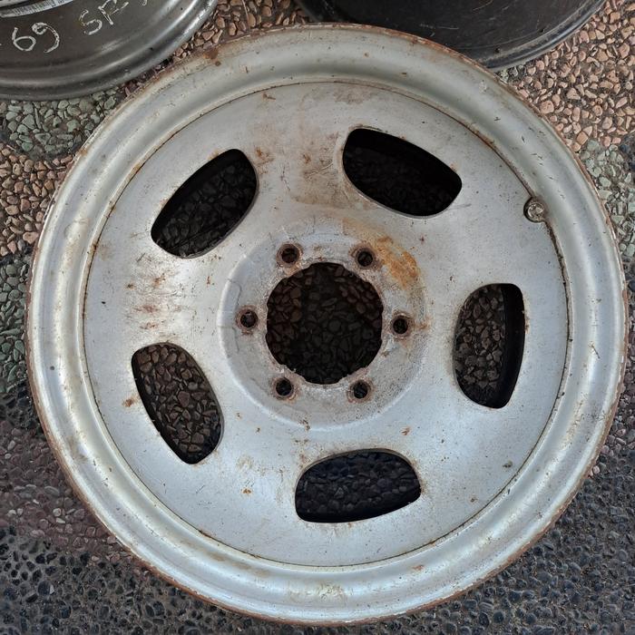 velg kaleng R16 bekas land cruiser vx 80