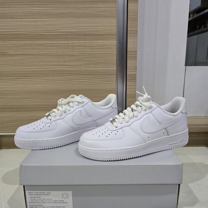 Nike Air Force 1 '07 CW2288-111 Sepatu Pria Kulit Putih
