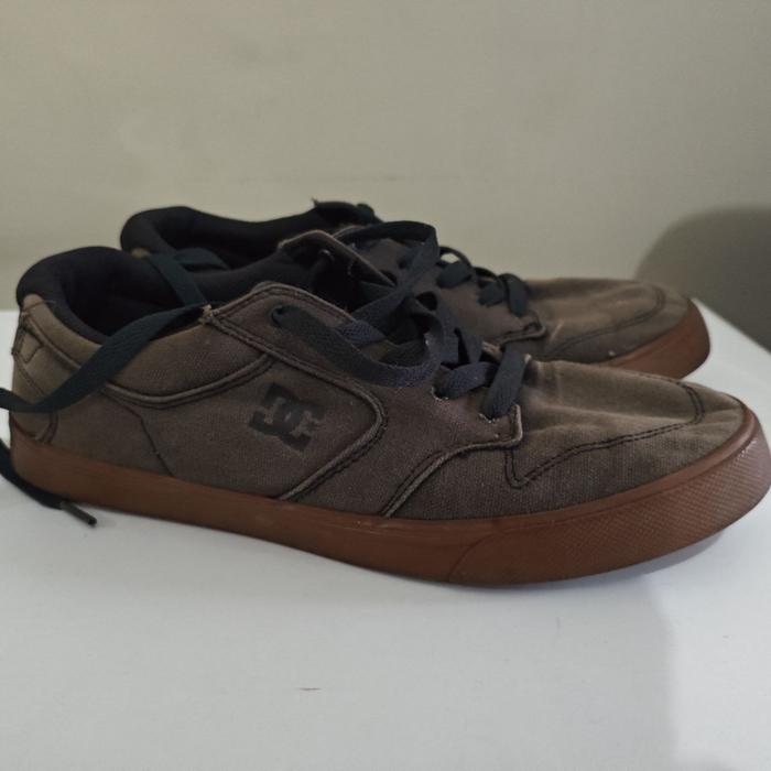 DC Shoes Nyjah - Black Gum 2nd Good Condition Not Skechers, macbeth, adidas, converse