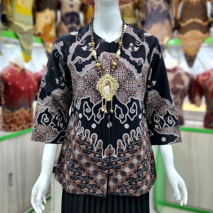 Blouse batik Qistina Megamendung hitam