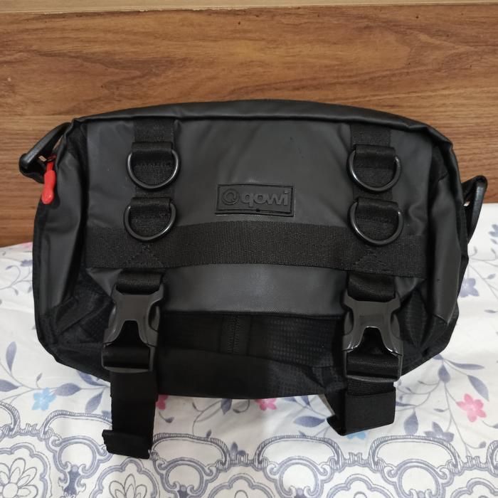 Tas Selempang Pria Merk Qowi Waist Bag