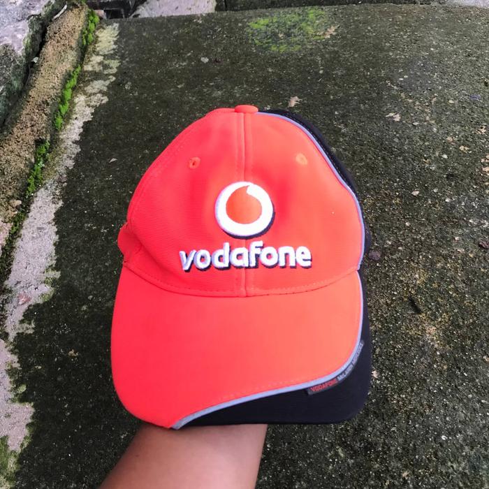 topi F1 Vodafone McLaren 2010