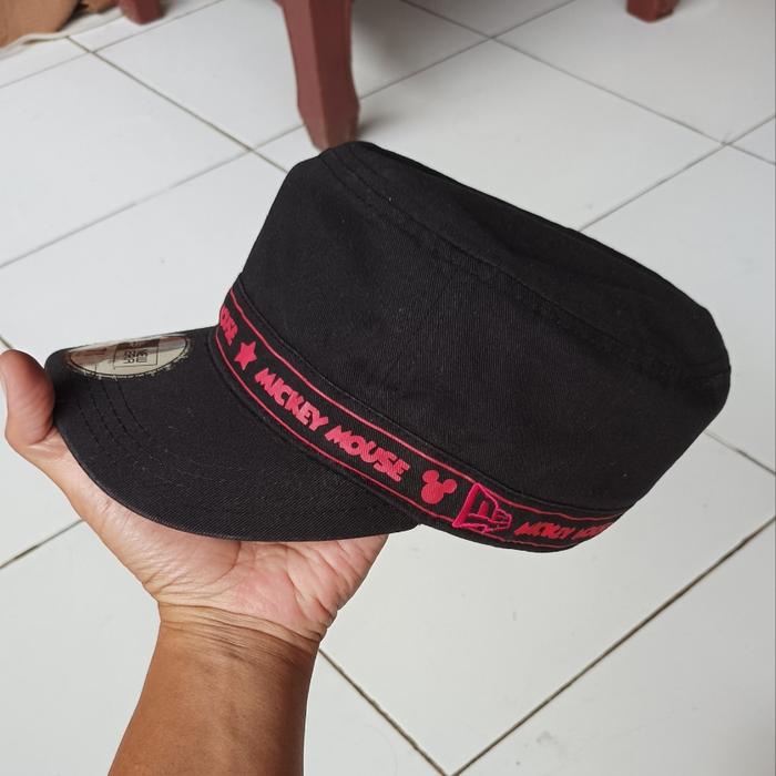 topi new era x disney komando