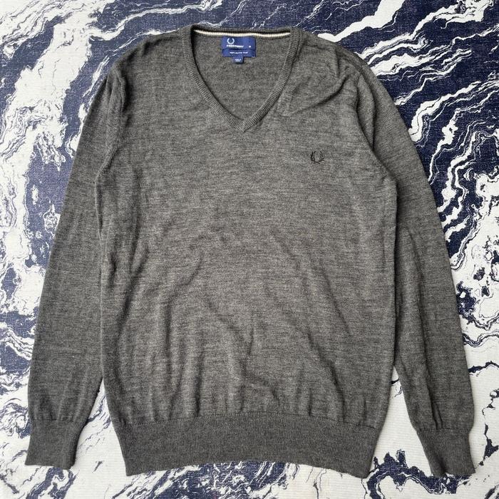 Fred Perry V-neck Knitwear Abu