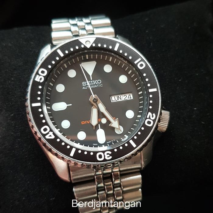 Seiko SKX007K2 divers 200m spanish edition not skx013 citizen
