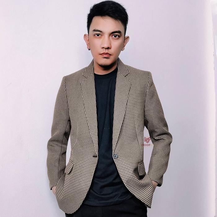 Sevenfour jas pria blazer slimfit motif houndstooth coklat muda