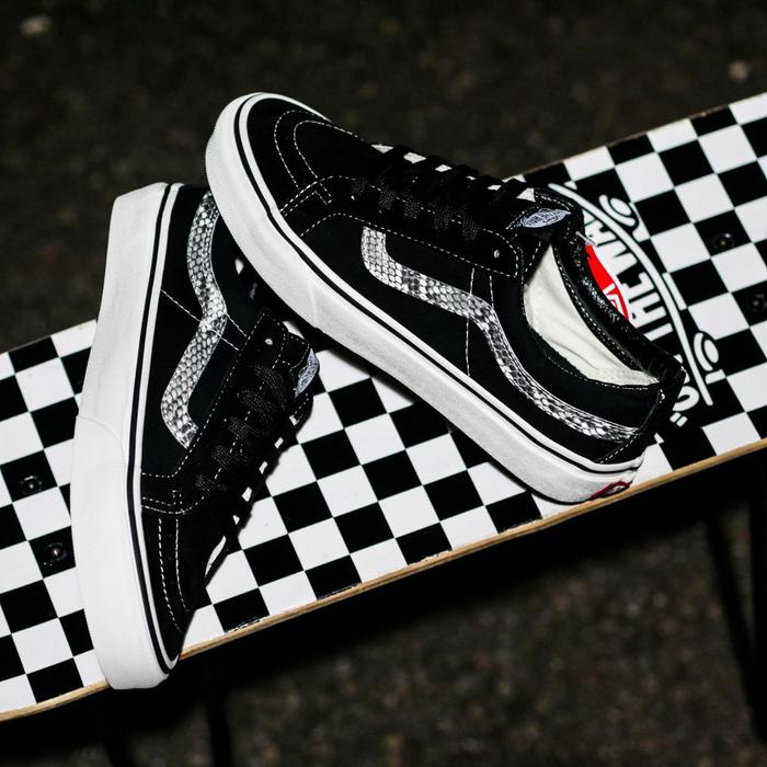 Sepatu Vans Sk8 Low Reissue Surf Snake Black | Branded | Unisex | LIMITED