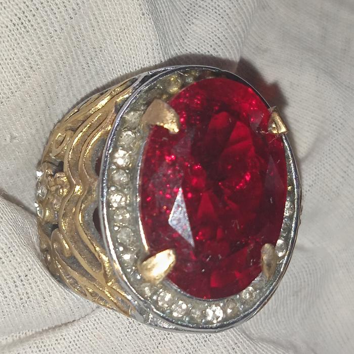 batu ruby jumbo merah pigeon blood warisan lawas Kraton