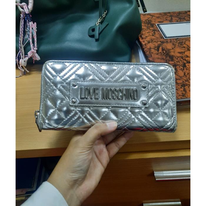 Preloved - Dompet panjang dompet silver wanita merk Love Moschino