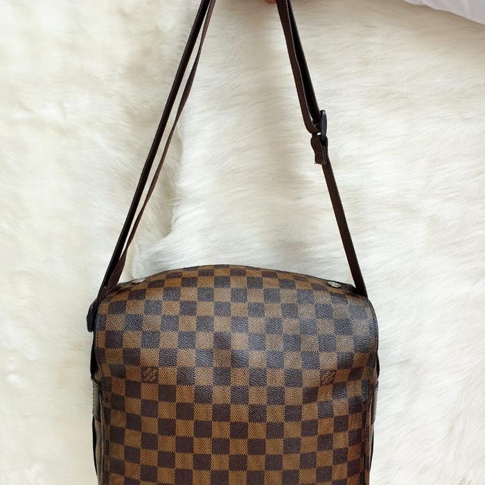 Tas Selempang Sling Bag Kulit Asli Pria Second Preloved Branded1