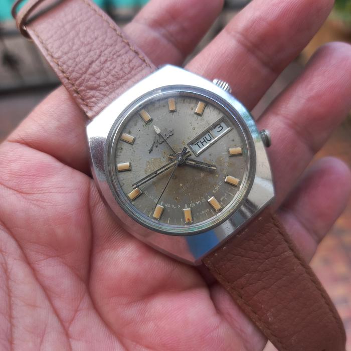 Mido Alarm dual crown Automatic vintage seiko omega longines tissot bulova universal geneve titus ra
