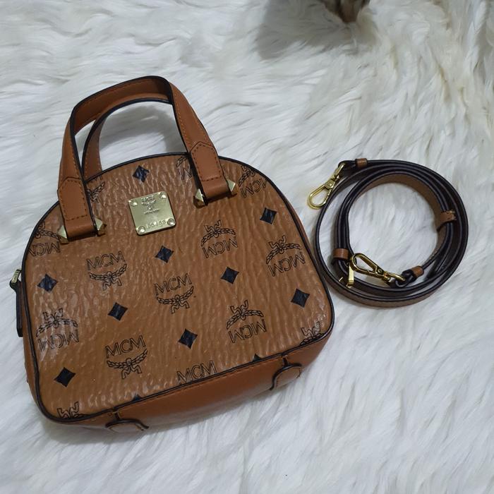 MCM Tas Slempang preloved sling bag