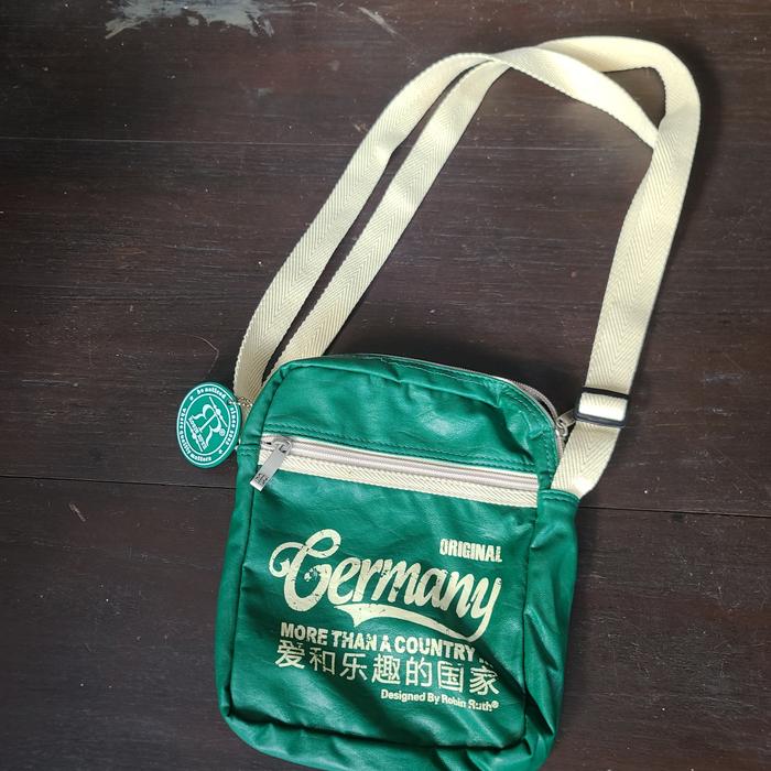 Sling Bag designed by Robin Ruth
