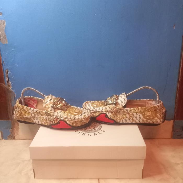 jual cepat murah sepatu versace slip on bekas rasa baru original italy langka istimewa
