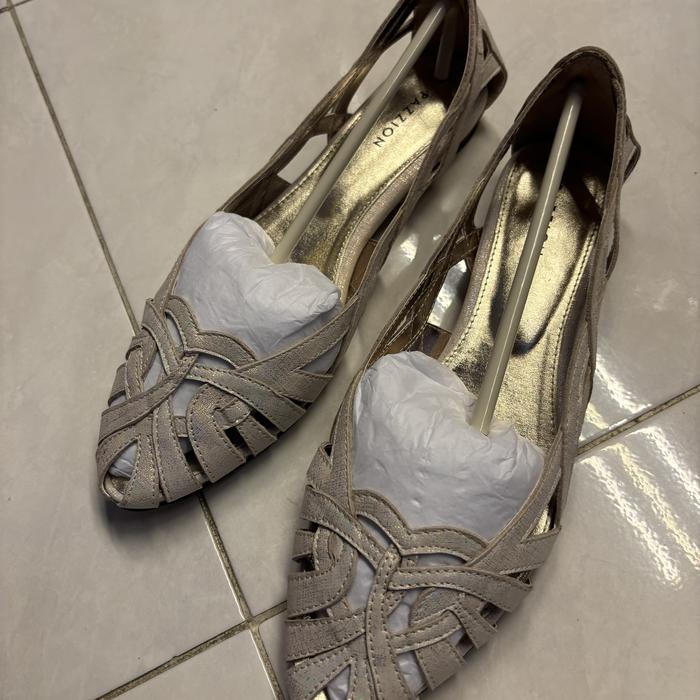 [PRELOVED] Pazzion shoes white