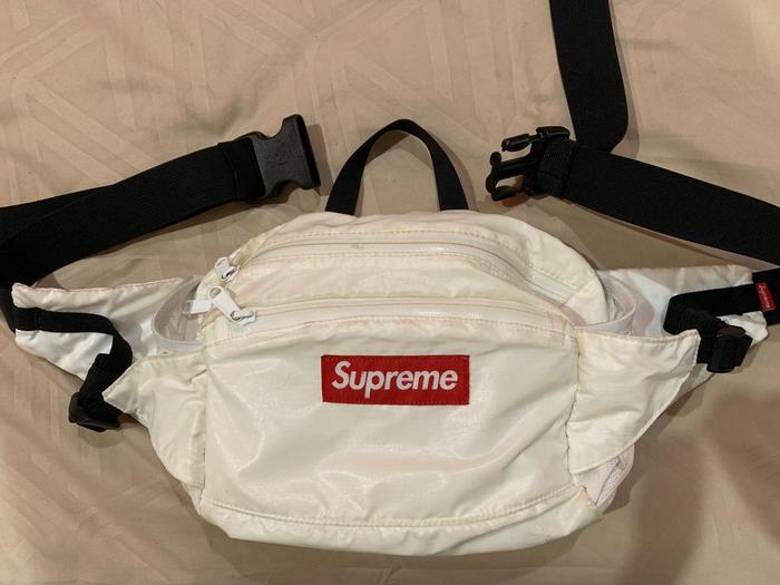 Supreme waistbag fw 17 White