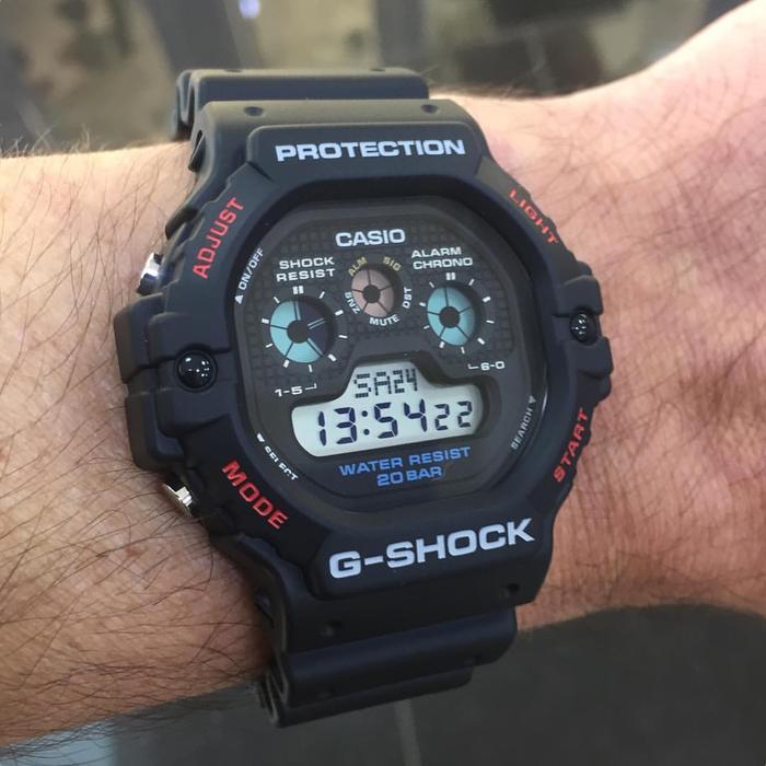 CASIO GSHOCK DW-5900 DW5900 ORIGINAL