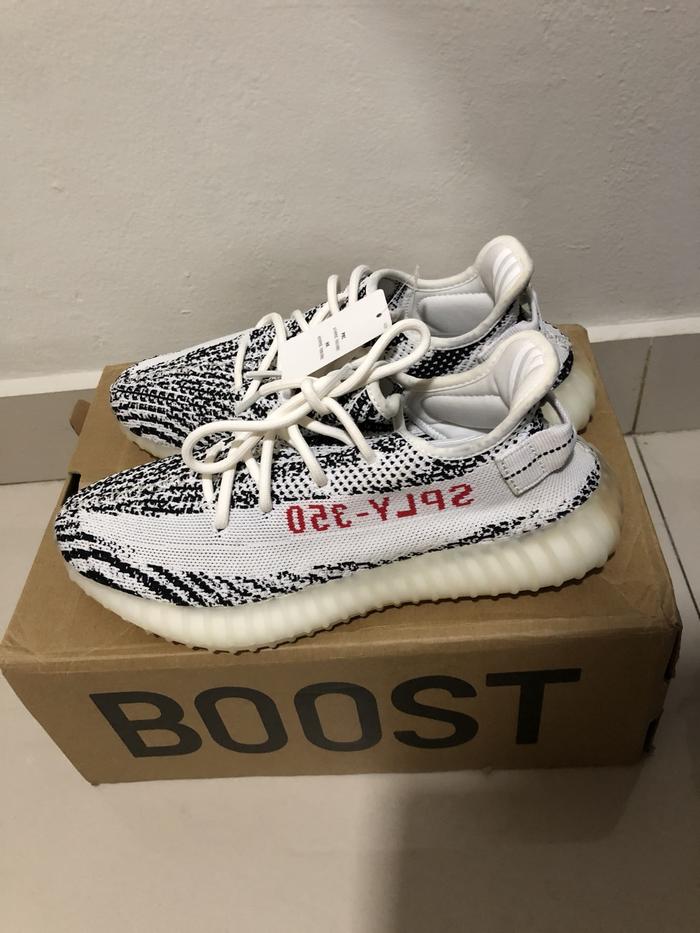 Yeezy v2 zebra
