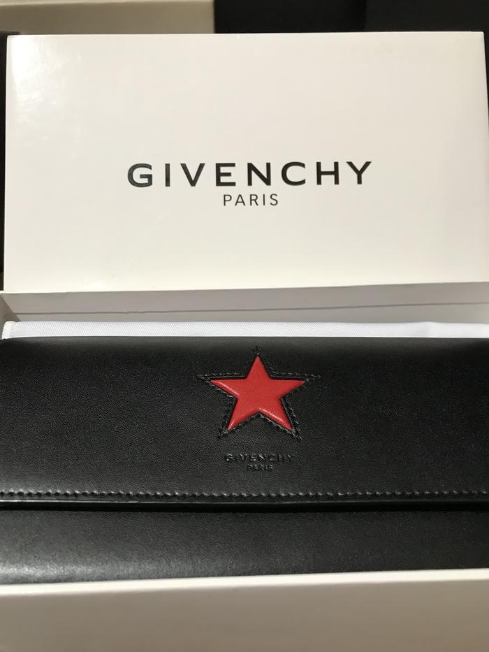 Preloved Givenchy pandora wallet original
