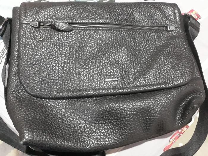 Tas Kulit Pria Merk Hugo Boss 100% Original