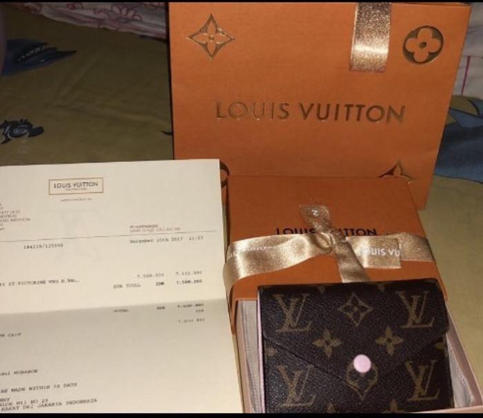 Preloved LV Victorine Wallet