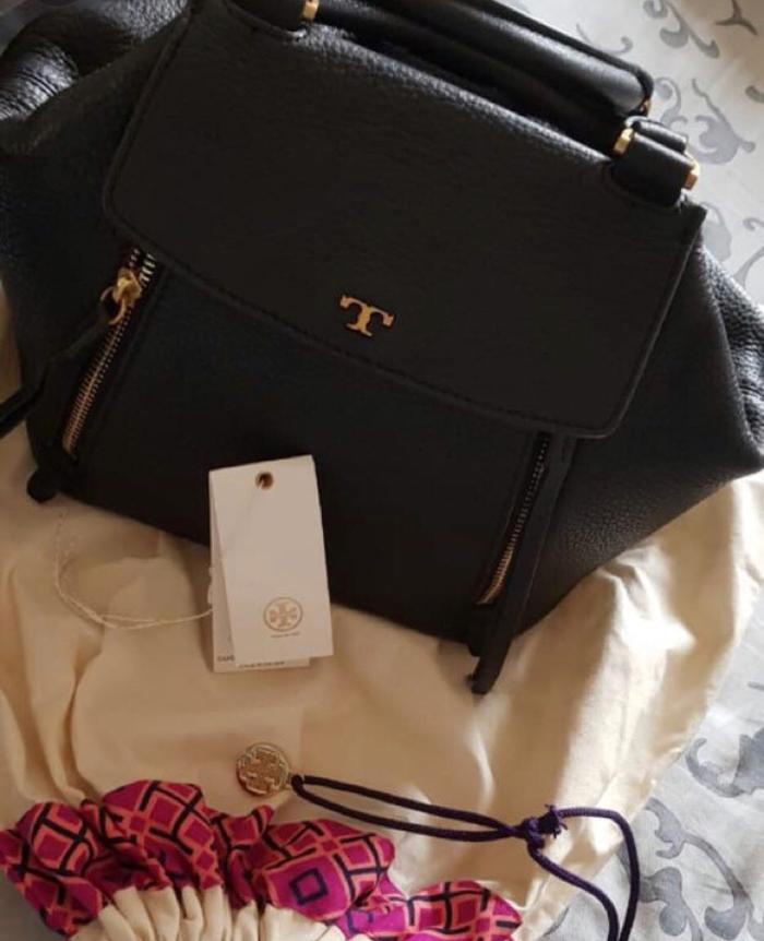 tb halfmoon satchel black