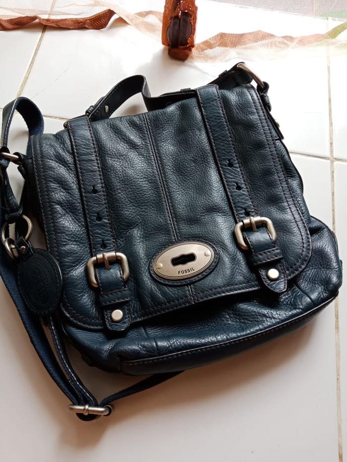 Fossil Maddox Flap Navy