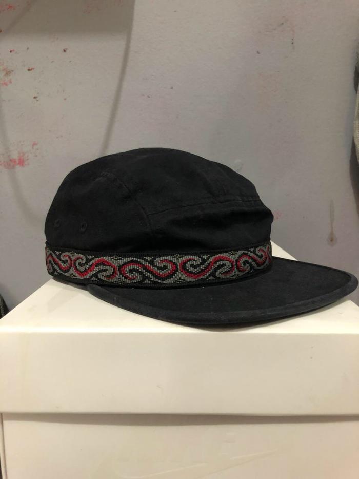 Supreme wildlife taping camp black cap