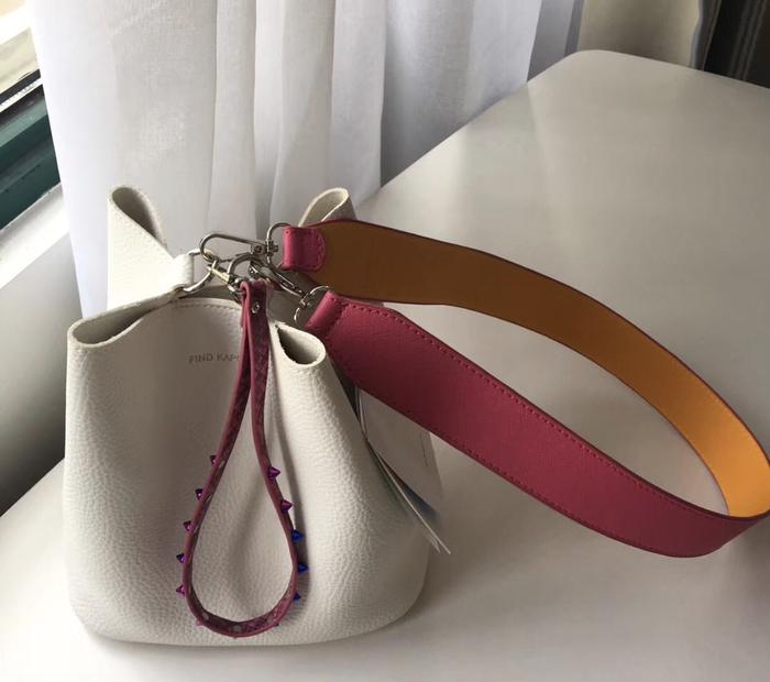 FIND KAPOOR BAG