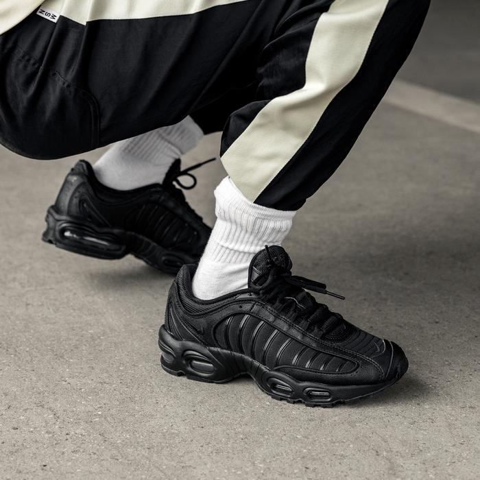 Nike Air Max Tailwind IV “Triple Black”