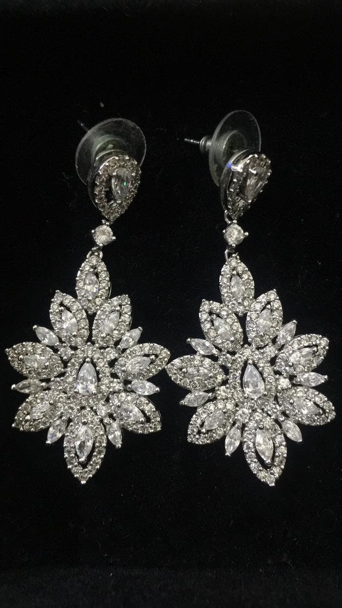 Anting swaroski