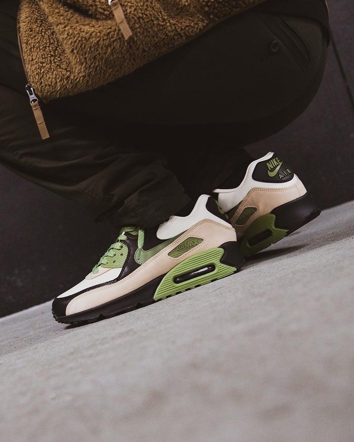 Nike Air Max 90 “Lahar Escape”