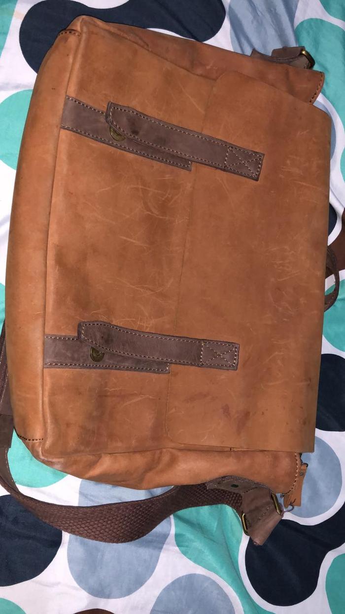 Tas Slingbag Model Postman Kulit Asli