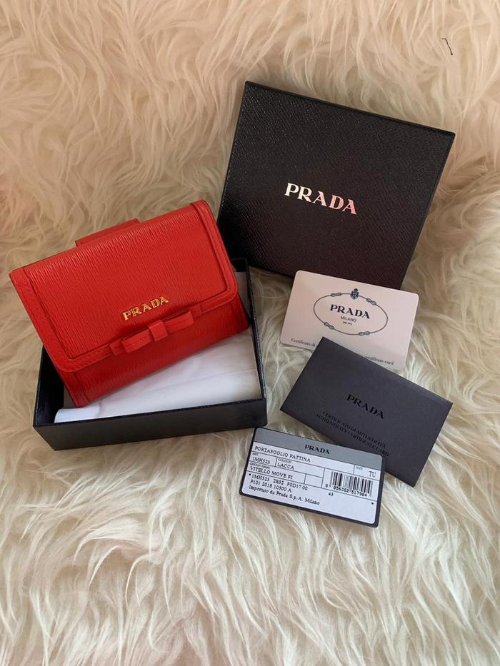 Prada preloved