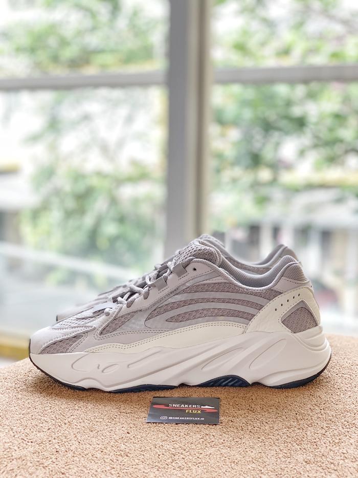 Adidas Yeezy Boost 700 V2 Static