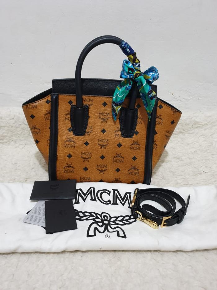 Preloved MCM Sling Cognac