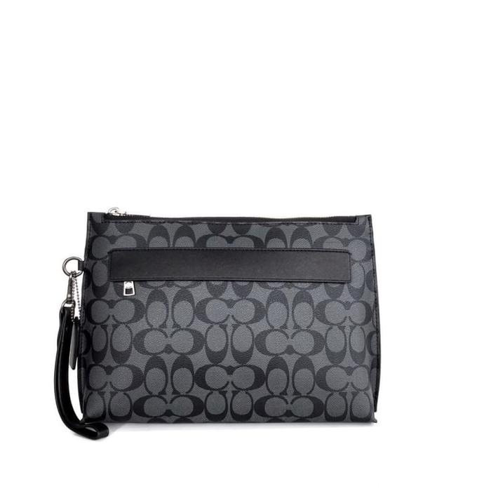 Coach Carryall Pouch in Signature