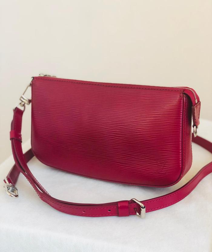 Preloved LV Sling pochette epi