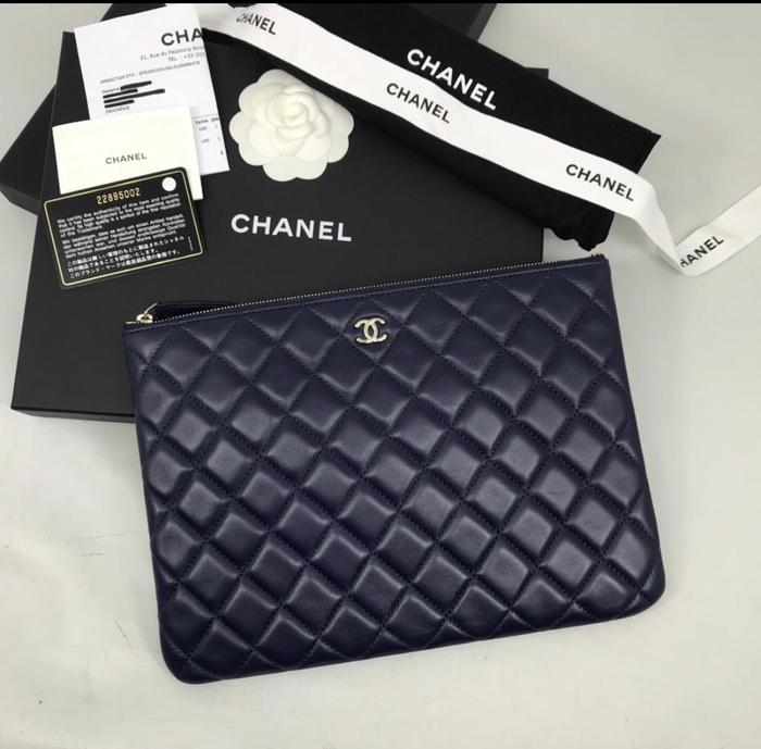 Preloved Chanel Pouch